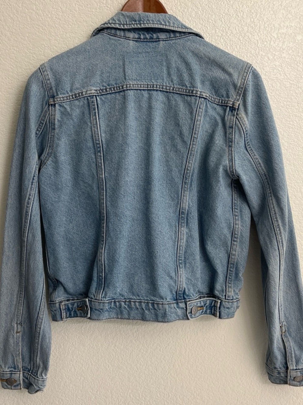 Levi's Light Blue Denim Jean Jacket - Picture 3 of 6